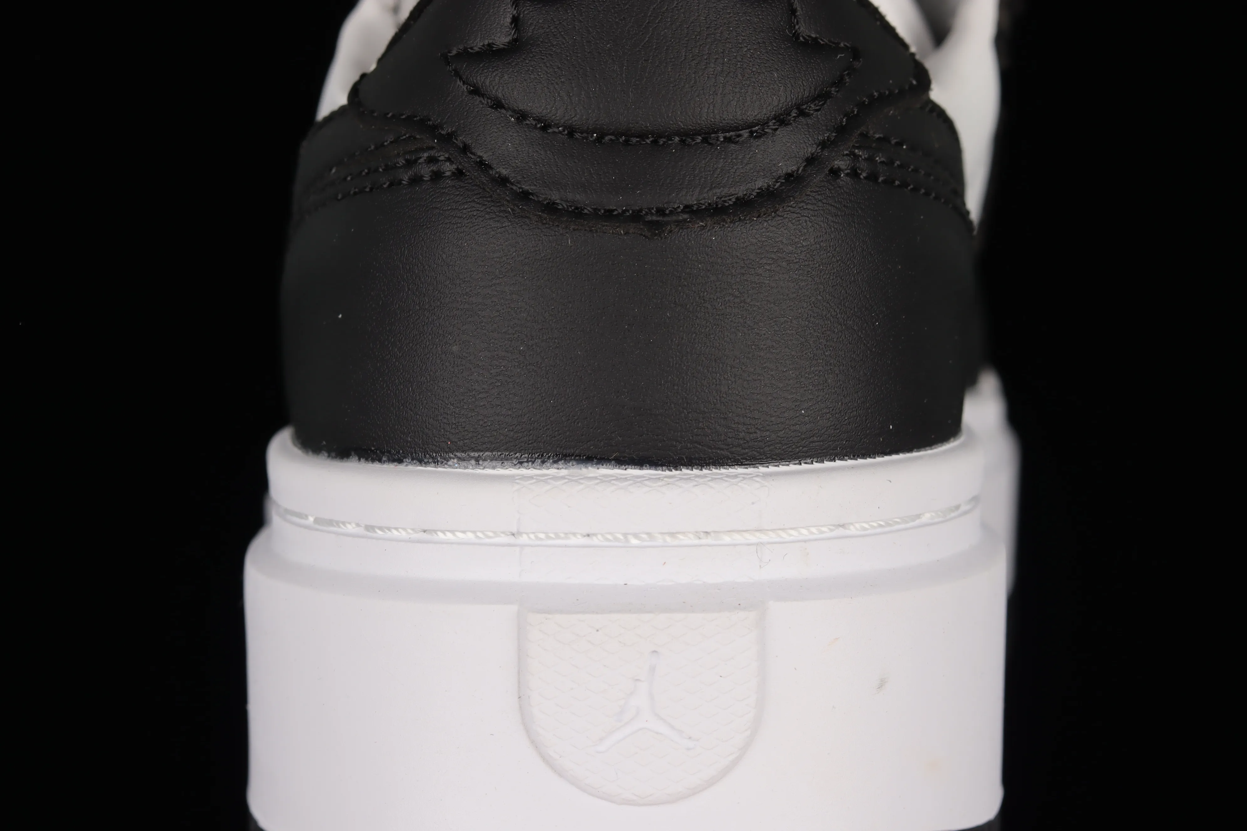 All categories Air Jordan Jordan series basketball shoes Air Jordan 1 Low Air Jordan 1 Elevate Low SE "Wolf Grey" Little AJ thick-soled retro basketball shoes DH7004-103